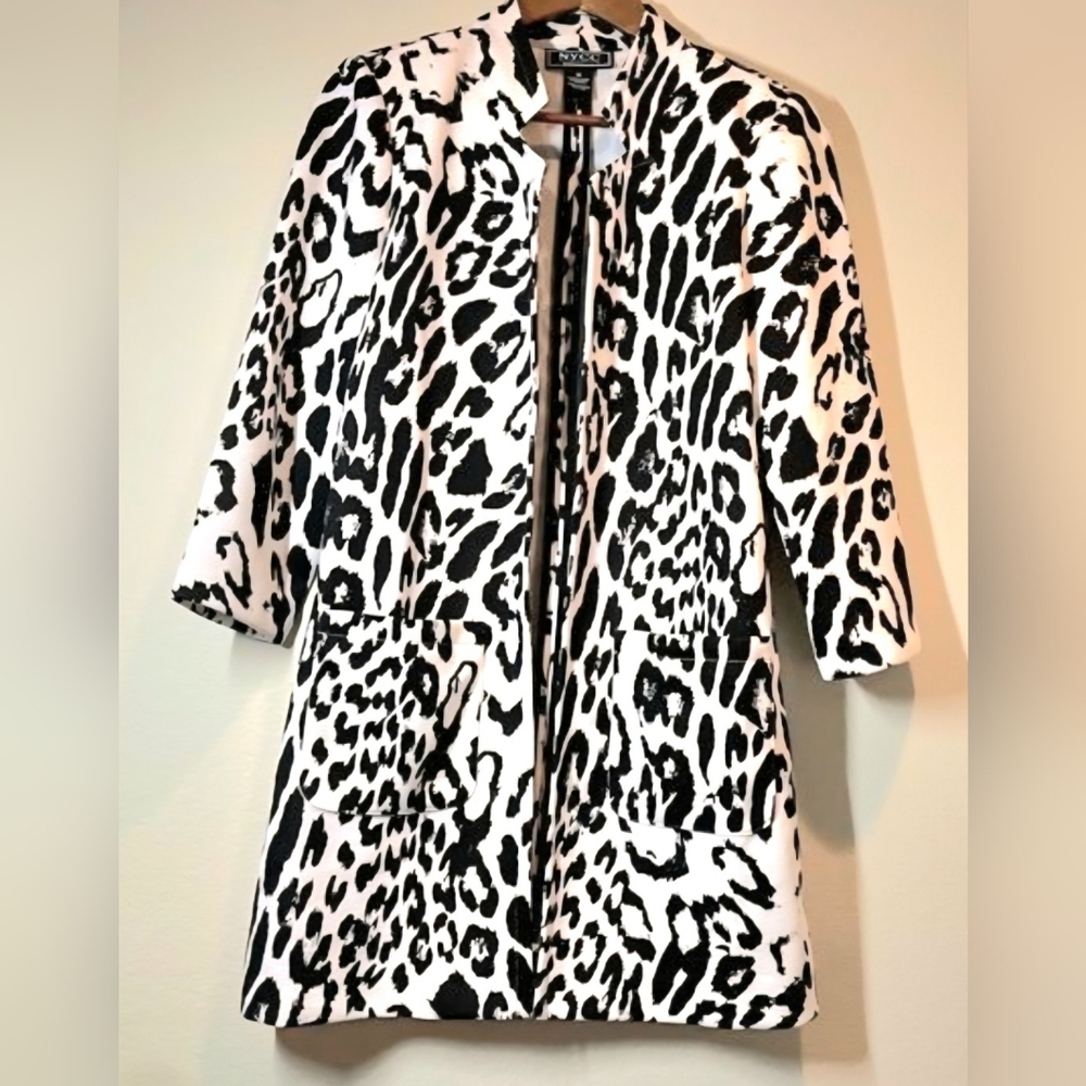 NYCC black And White Animal Print Blazer